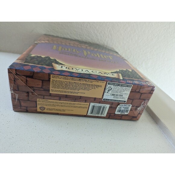 Harry Potter and the Sorcerers Stone Trivia Game Prefects Edition - Picture 8 of 16